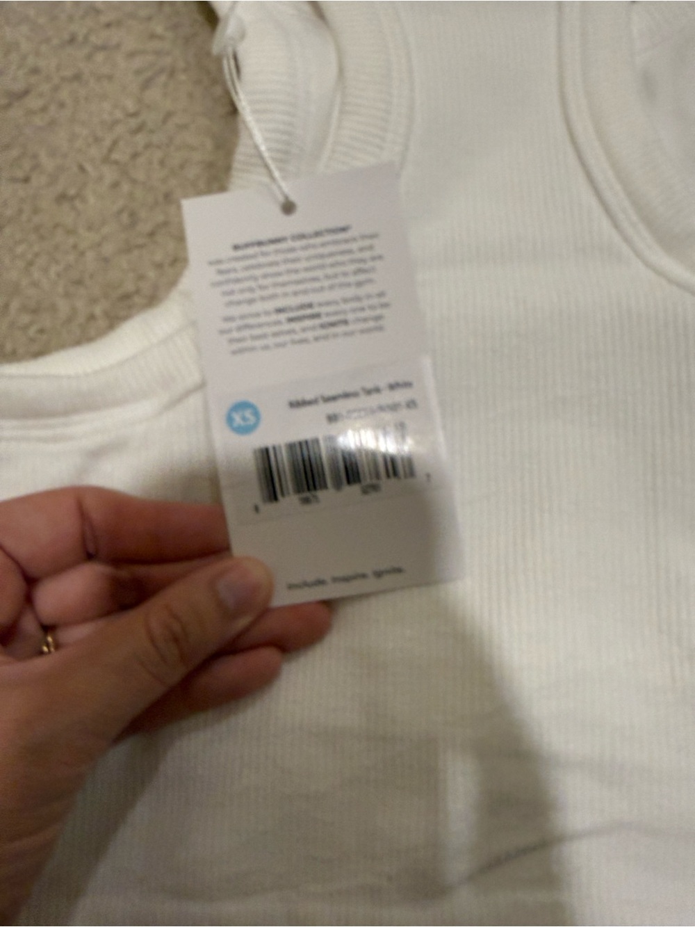 Buffbunny Cropped Ribbed Seamless Tank - Picture 3 of 3